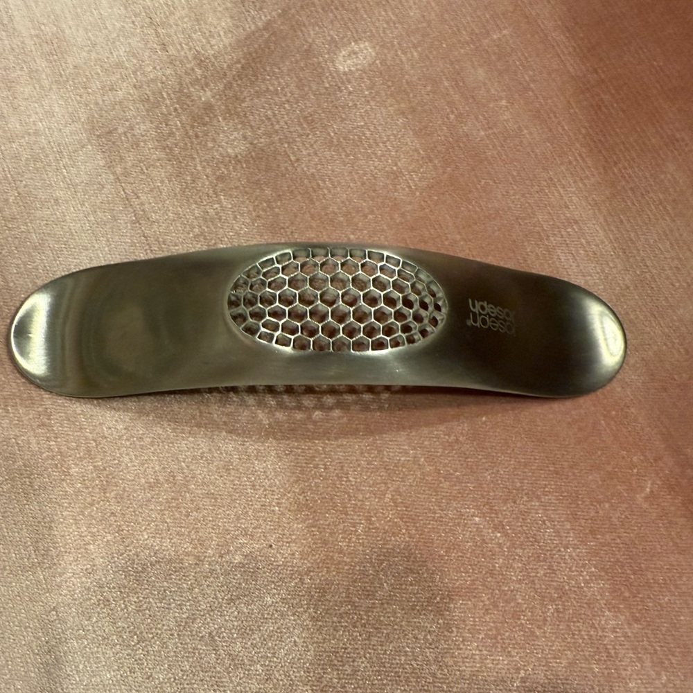 Joseph Joseph Garlic Crusher Rocker Press Silver Stainless Steel Culinary EUC